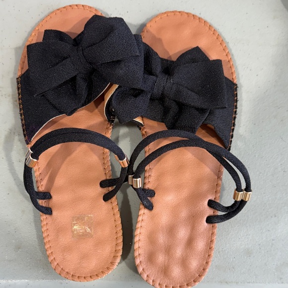 Shoes - Women’s Black Bow Slip-On Sandals